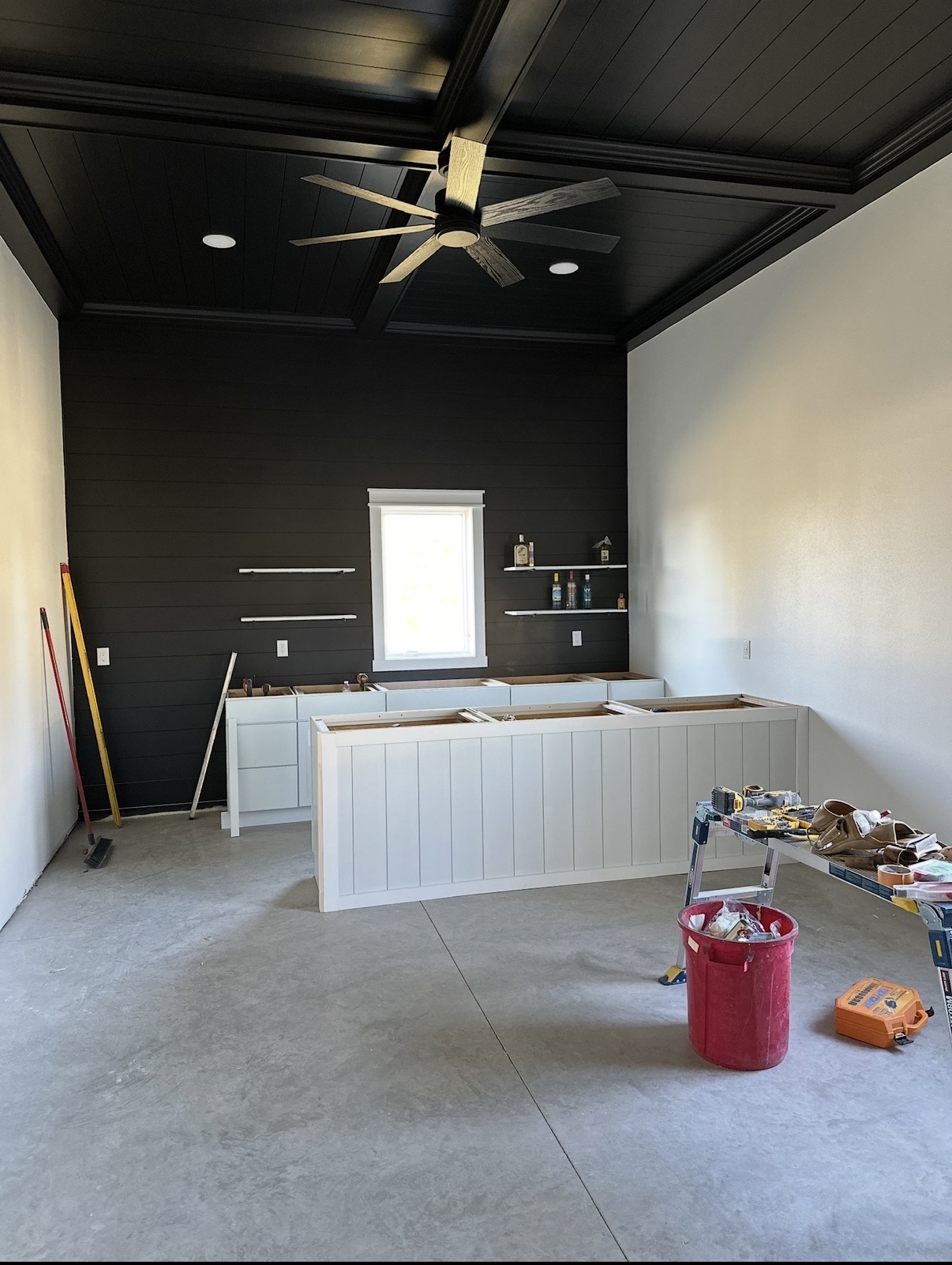 Bar and ceiling
